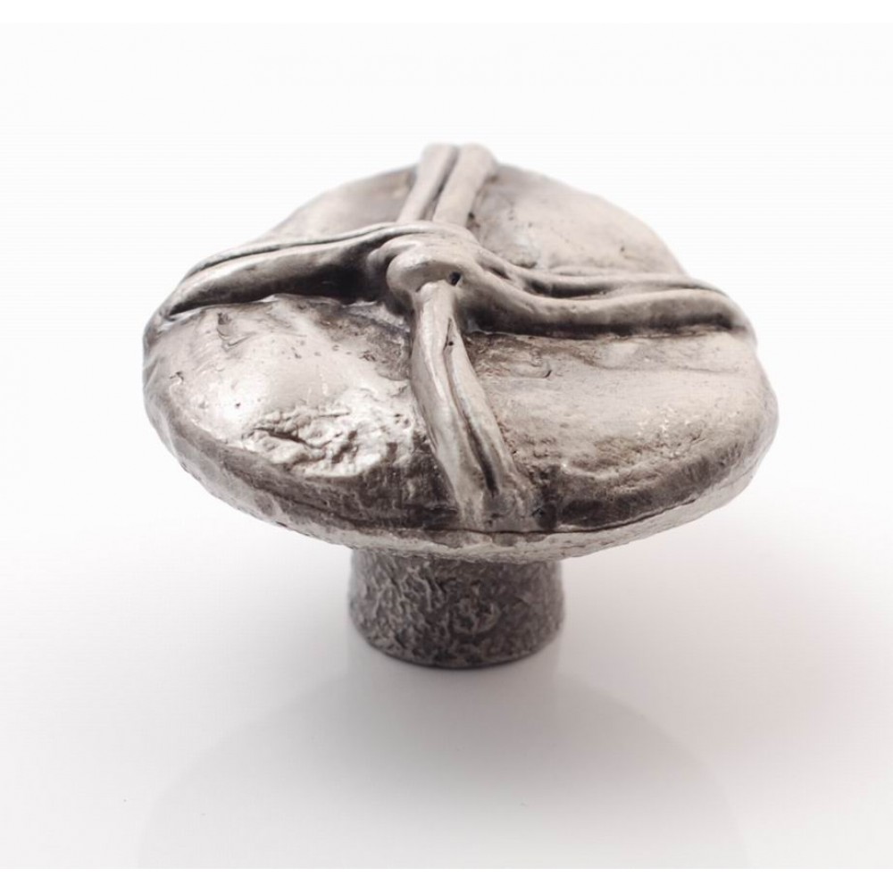 PP009 Novelty Handmade Solid Pewter Finely Sculpted Statuary Pull And Knob Of Hand Knitting Theme.