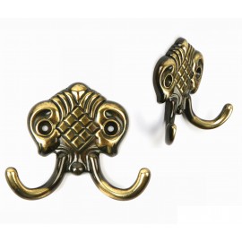  H8787-AEH Beautiful Hand Rubbed Antique English Brass Coat & Hat Hook, Double Hook, Curtain Hook Rack, Robe hook French Design Europe Traditional style Classic Elegant historical warm feeling Home Decorative Hardware Home Decor