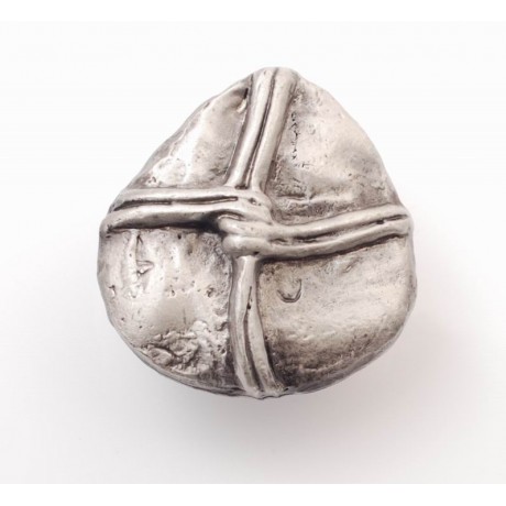 PP009 Novelty Handmade Solid Pewter Finely Sculpted Statuary Pull And Knob Of Hand Knitting Theme.