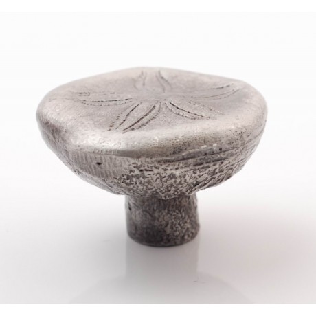 PP061 Novelty Handmade Solid Pewter Finely Sculpted Statuary Pull And Knob Of Sea Theme.