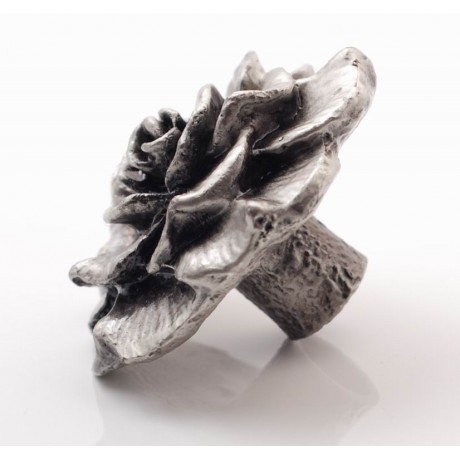 PP062 Novelty Handmade Solid Pewter Finely Sculpted Statuary Pull And Knob Of Gardens Theme.
