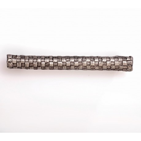 XP071 Novelty Handmade Solid Pewter Finely Sculpted Statuary Pull And Knob Of Hand Knitting Theme.